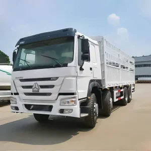 Feed Transport Truck Howo 30m³ (3)