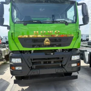 Howo TX350 8x4 Dump Truck with Cover (5)